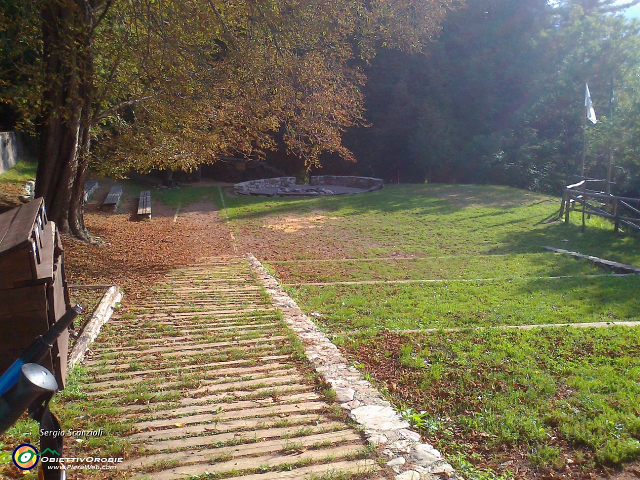 13 Parchetto attrezzato alla Prima Alpe.jpg